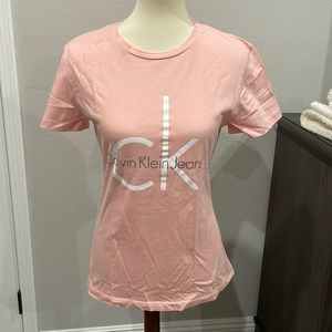 Calvin Klein T-shirt